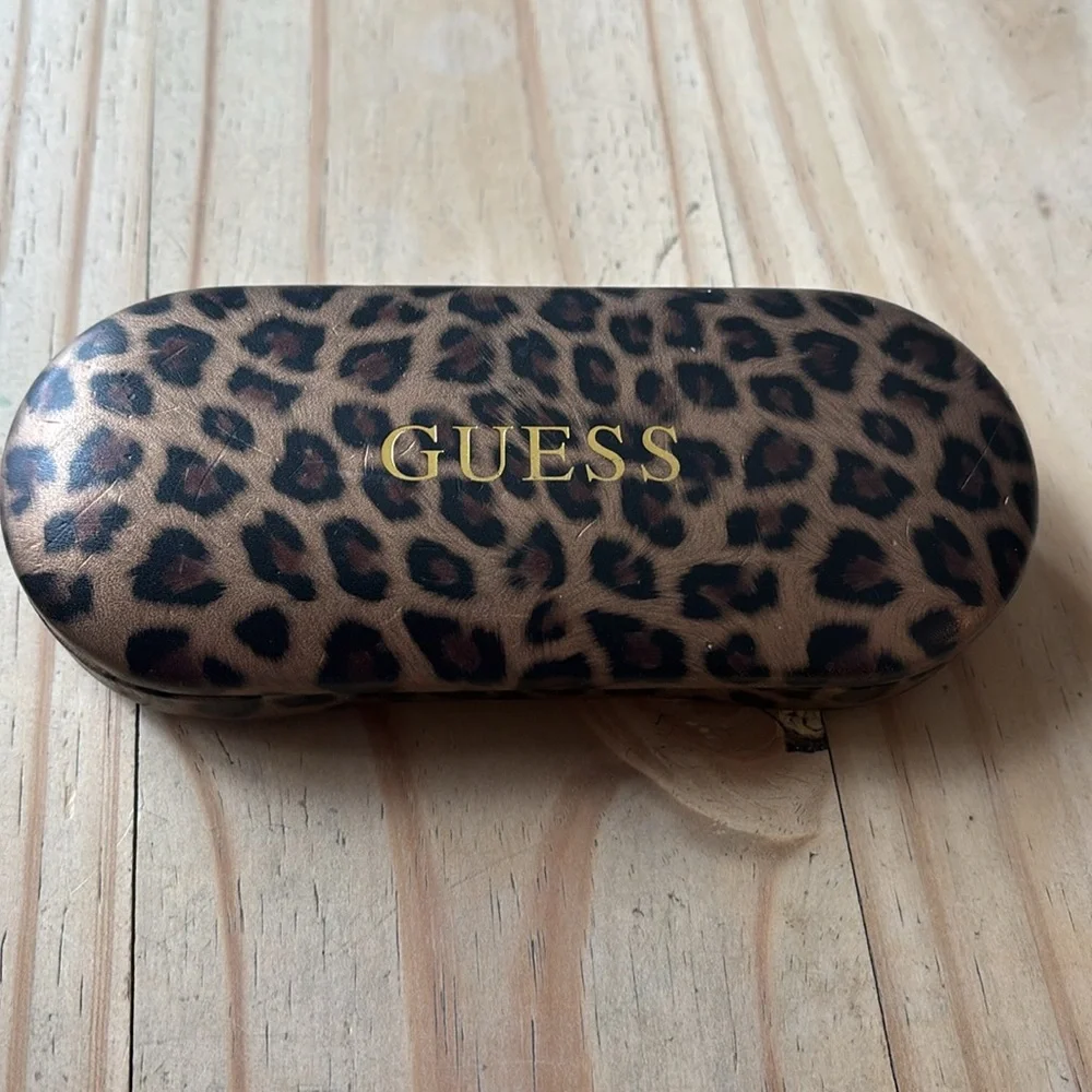 GUESS BRAND EYEGLASSES